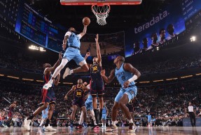 c7.app关于转折点！洛杉矶快船遗憾出局；NBA季后赛今晚攻防权衡；话题不断；球队文化再被提及的信息